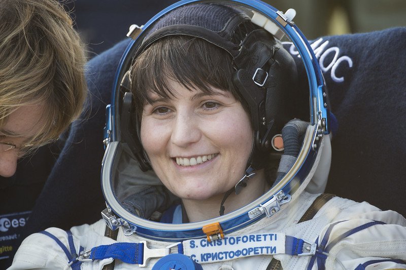 Imagen de Se buscan mujeres astronautas «para ir al trabajo en cohete»